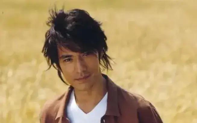 8 位明星的田园生活：金城武、赵亮等退圈后，在泥土与汗水中找到人生新风景