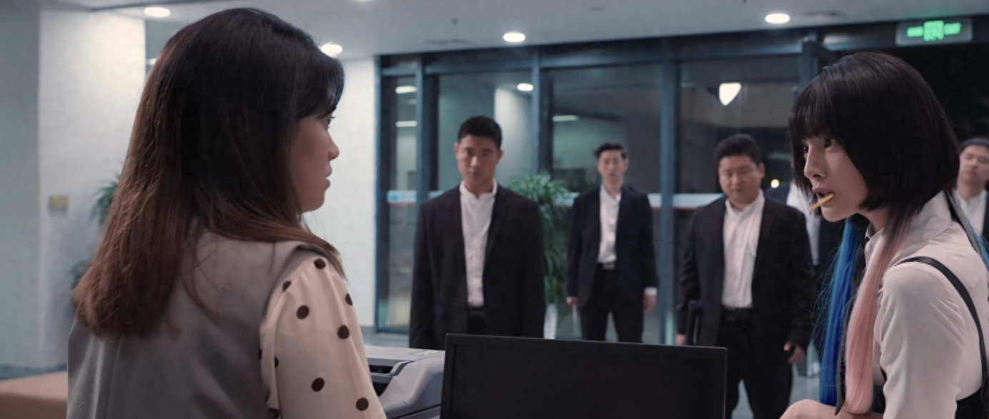 病娇萝莉女反派率众杀入研究所，顶级对决一触即发