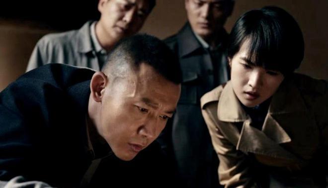 反特大剧开播，收视口碑双丰收，演员阵容豪华引关注
