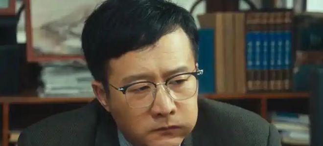 《北上》：真要被岳旸饰演的邵秉义气晕了，孔乙己长衫就是脱不了_《北上》：真要被岳旸饰演的邵秉义气晕了	，孔乙己长衫就是脱不了_