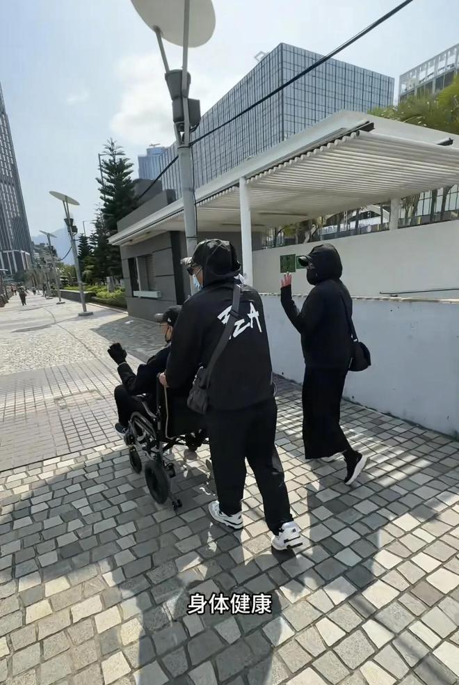 什么原因引起脸部浮肿__脸部浮肿原因