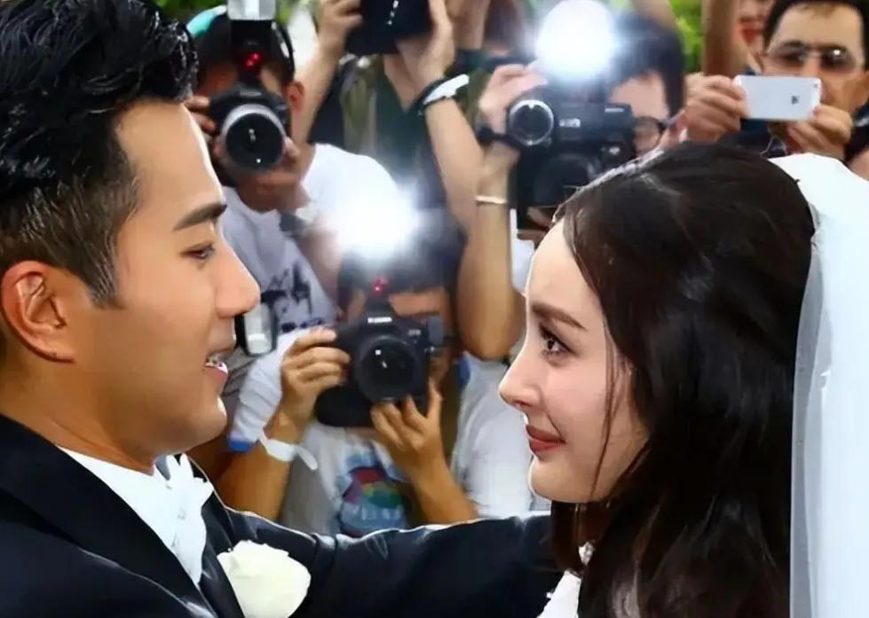 杨幂大火的原因_播放杨幂的火_