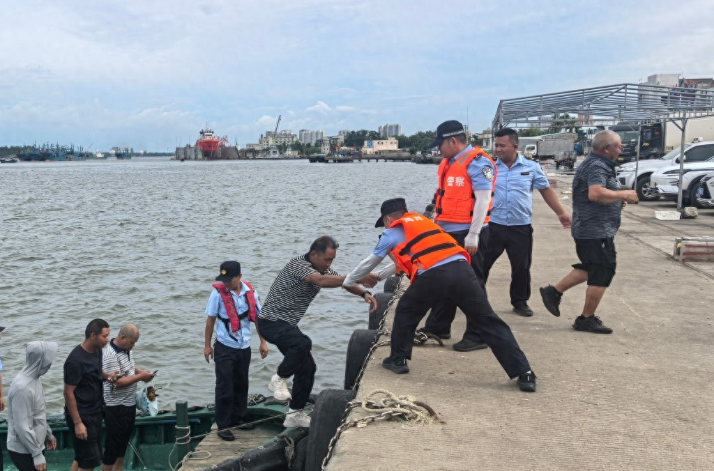 cgg吃瓜黑料：第21号台风麦德姆逼近文昌，海南多部门全力防风防汛