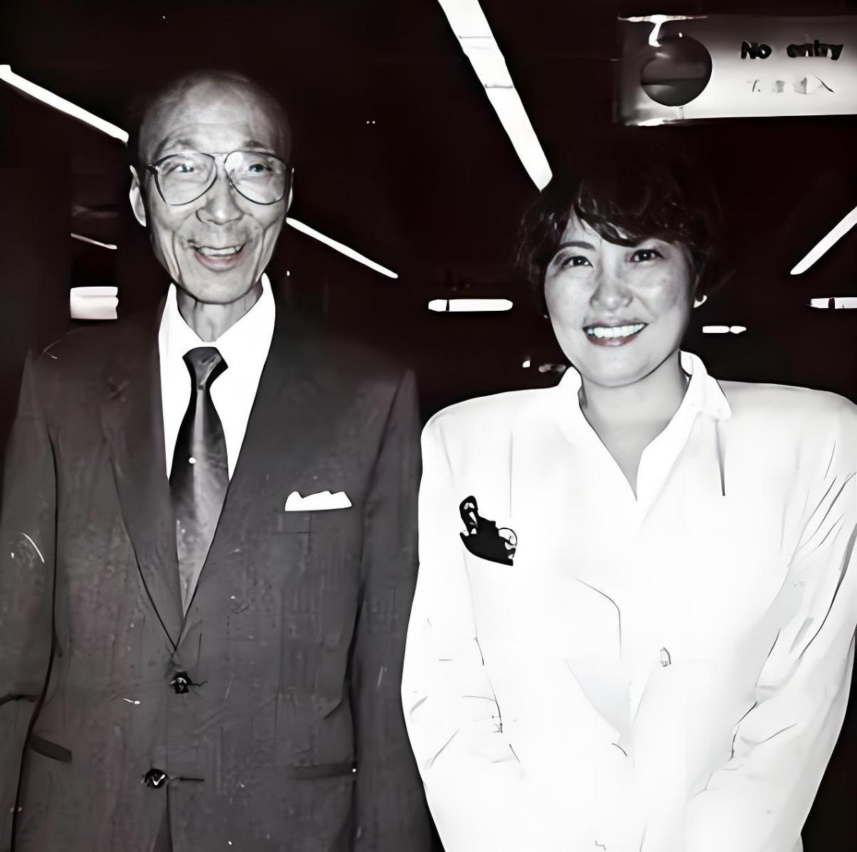 _周星驰和周润发合作的电视剧_周星驰演技完爆周润发