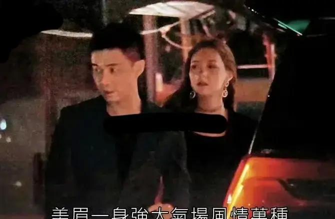 S家族许雅钧的神奇“隐身术”，出钱运送大S骨灰成为他的人生高光时刻，小S就这样被老公拿捏住命门_S家族许雅钧的神奇“隐身术”	，出钱运送大S骨灰成为他的人生高光时刻，小S就这样被老公拿捏住命门_