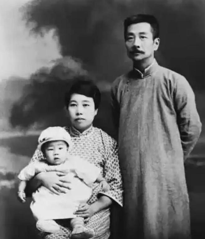 5.1吃瓜：1952年许广平被周总理接见中南海的幕后故事与鲁迅遗孀的忐忑心情