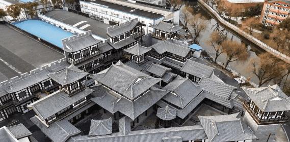 黑料：上海嘉定古装基地助力微短剧创新，隋唐风格外景片硬装完成
