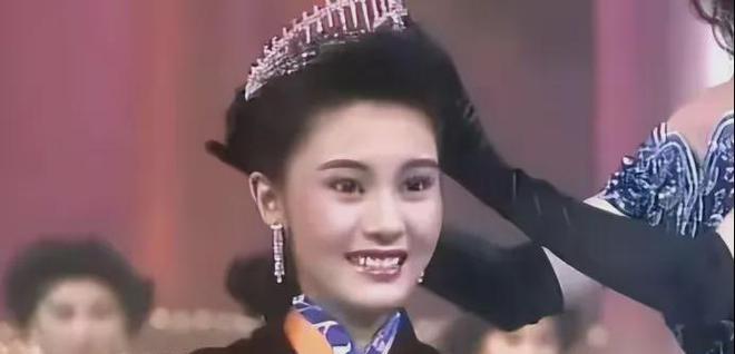 吃瓜网：港娱圈嘉欣现象解析：从李嘉欣到多位美女明星，为何嘉欣名字如此受欢迎？