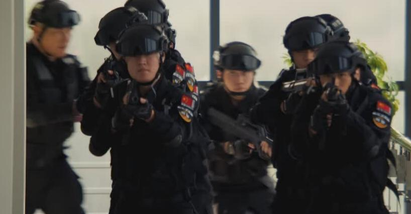 _《以法之名》36集大结局：秦锋牺牲，万海被害，洪亮开放式结局_《以法之名》36集大结局：秦锋牺牲，万海被害	，洪亮开放式结局